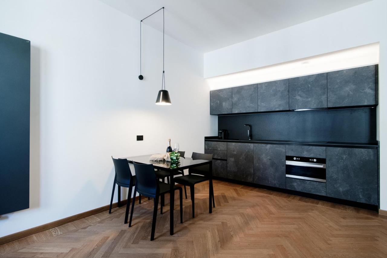 Dome'S Charme - The House Of Travelers Appartement Como Buitenkant foto